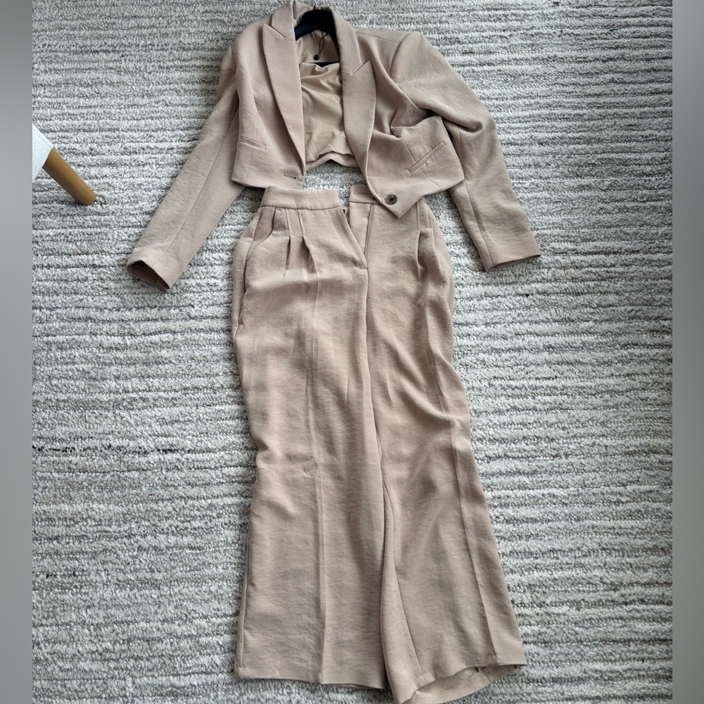 Khaki Express cropped blazer co-ord set (altered for petite height)